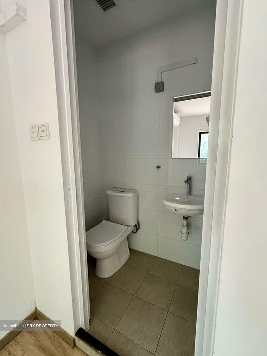 Joo Chiat Road (D15), Shop House #529257331